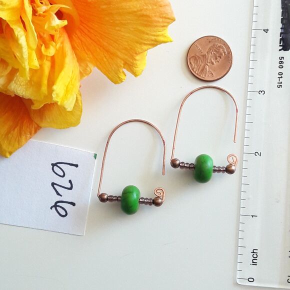 artisan earrings 626#mfs Green stone Magnesite gemstone coins Copper threader ro - Picture 3 of 5